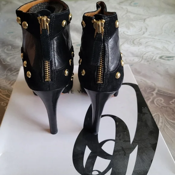 Booties - Picture 3 of 4